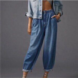 Pilcro Anthropologie Balloon Leg blue jean size 28 denim rolled hem Pull on